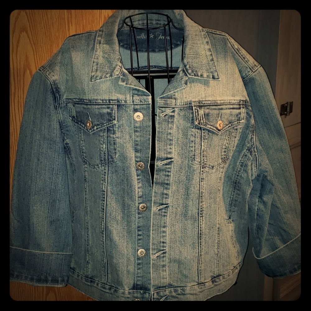 Vanilla Star jean jacket sz-3X
